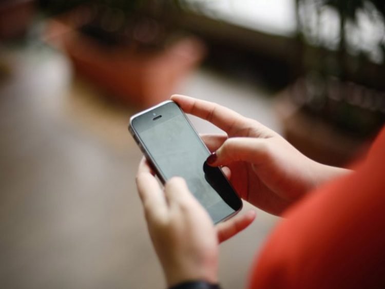 How to Switch Phone Carriers Without Paying? A Complete Guideline