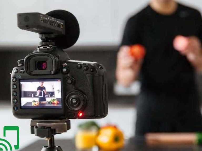 The 7 Best Vlogging Camera Under $200